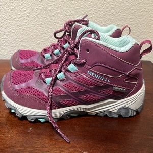 Girls 13 Merrell hiking boots